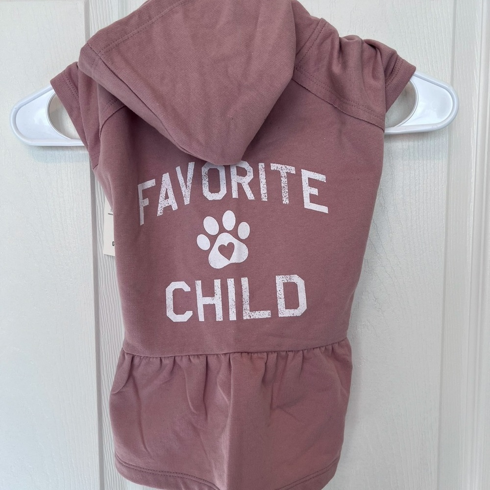 Pet Hoodie with 'Favorite Child' Sz M nwt